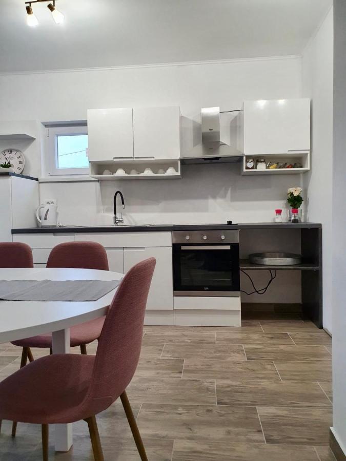 Apartman Skolj Jovici  Exterior photo