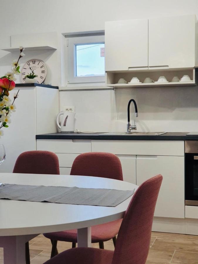 Apartman Skolj Jovici  Exterior photo